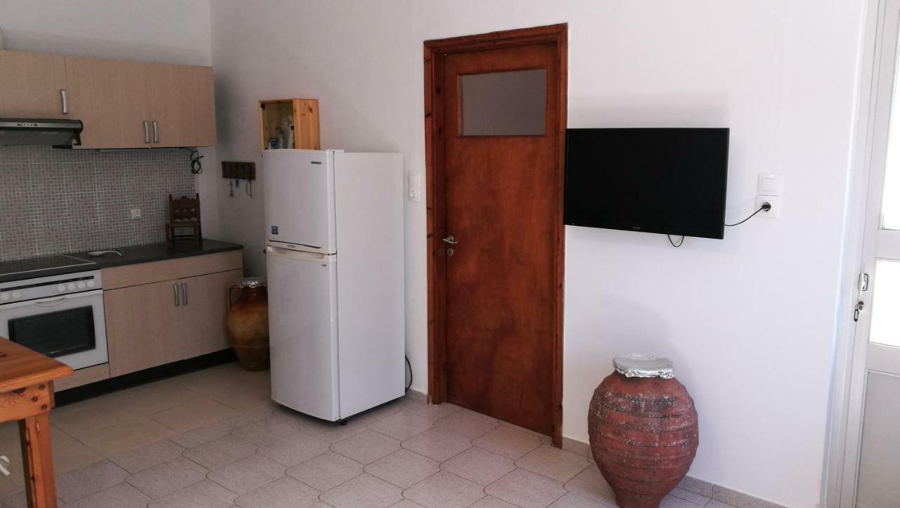 Anemos Seaside House Villa Скирос Екстериор снимка